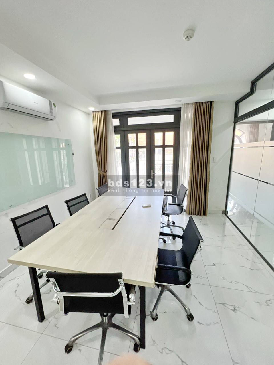 Cho thuê biệt thự 8 Đường Số 12 Himlam Quận 7 giá 80tr/tháng