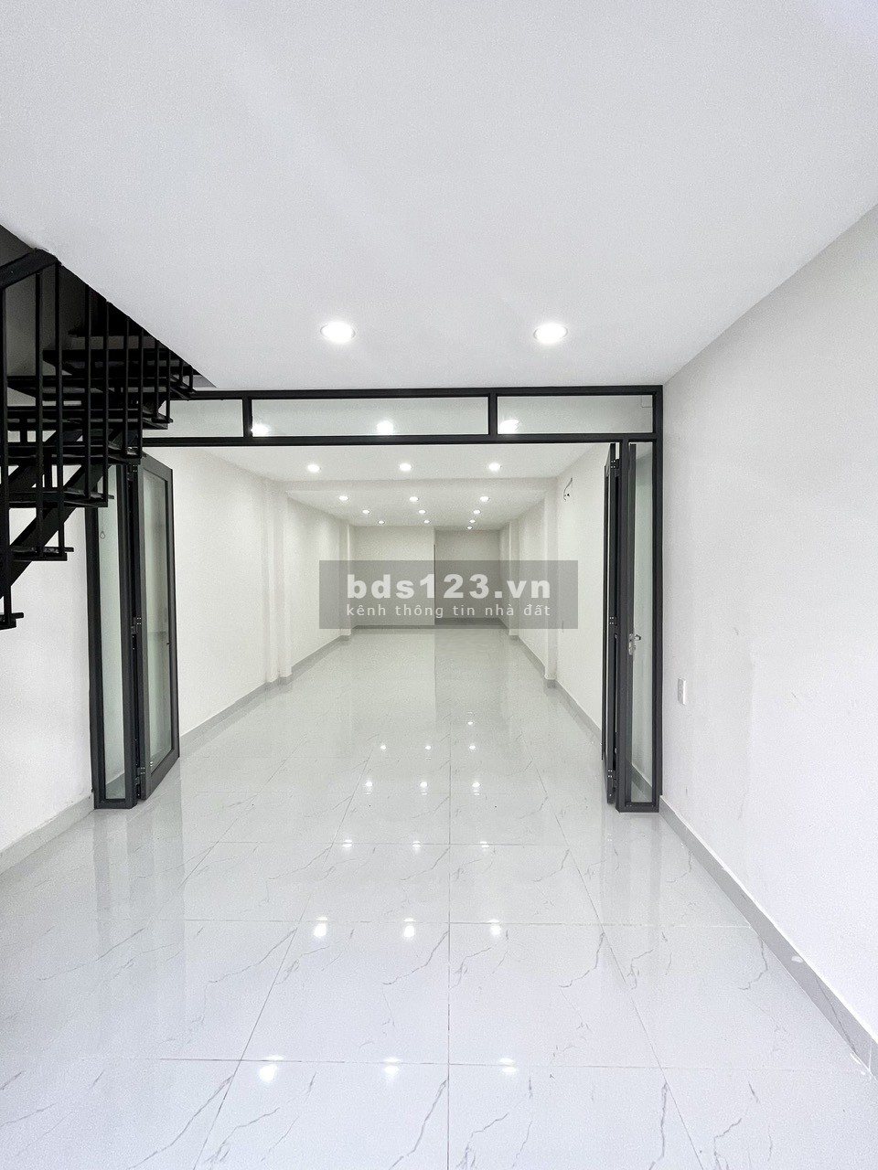 Chính chủ cho thuê mặt bằng + tầng trệt 50m2, đường Năm Châu, Phường 11, Q.Tân Bình