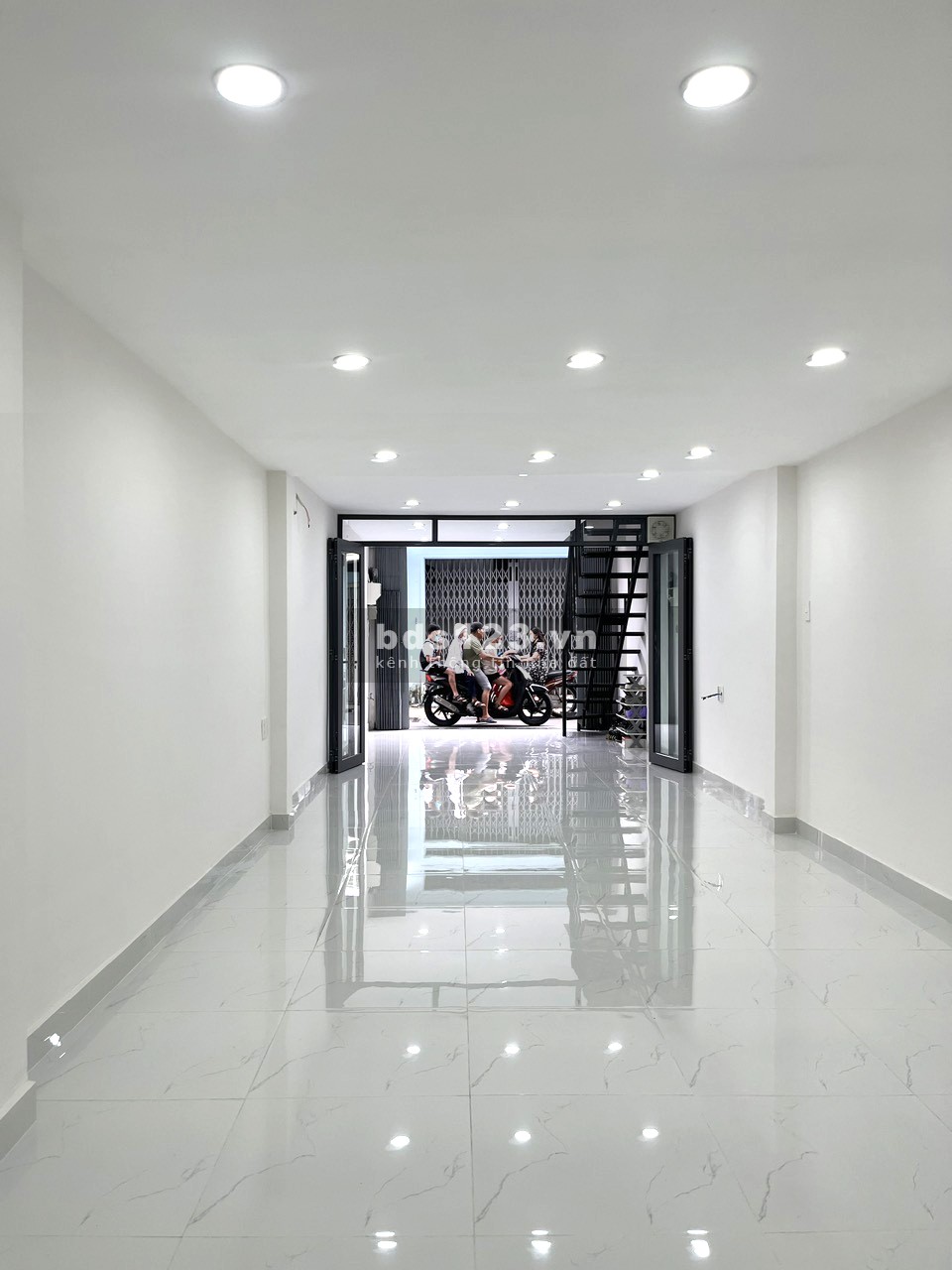 Chính chủ cho thuê mặt bằng + tầng trệt 50m2, đường Năm Châu, Phường 11, Q.Tân Bình