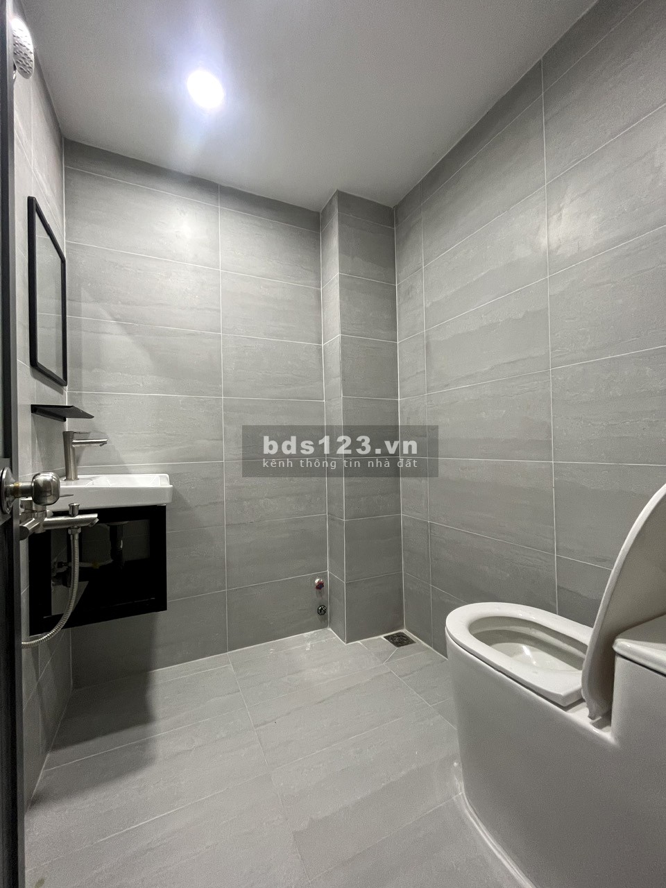 Chính chủ cho thuê mặt bằng + tầng trệt 50m2, đường Năm Châu, Phường 11, Q.Tân Bình