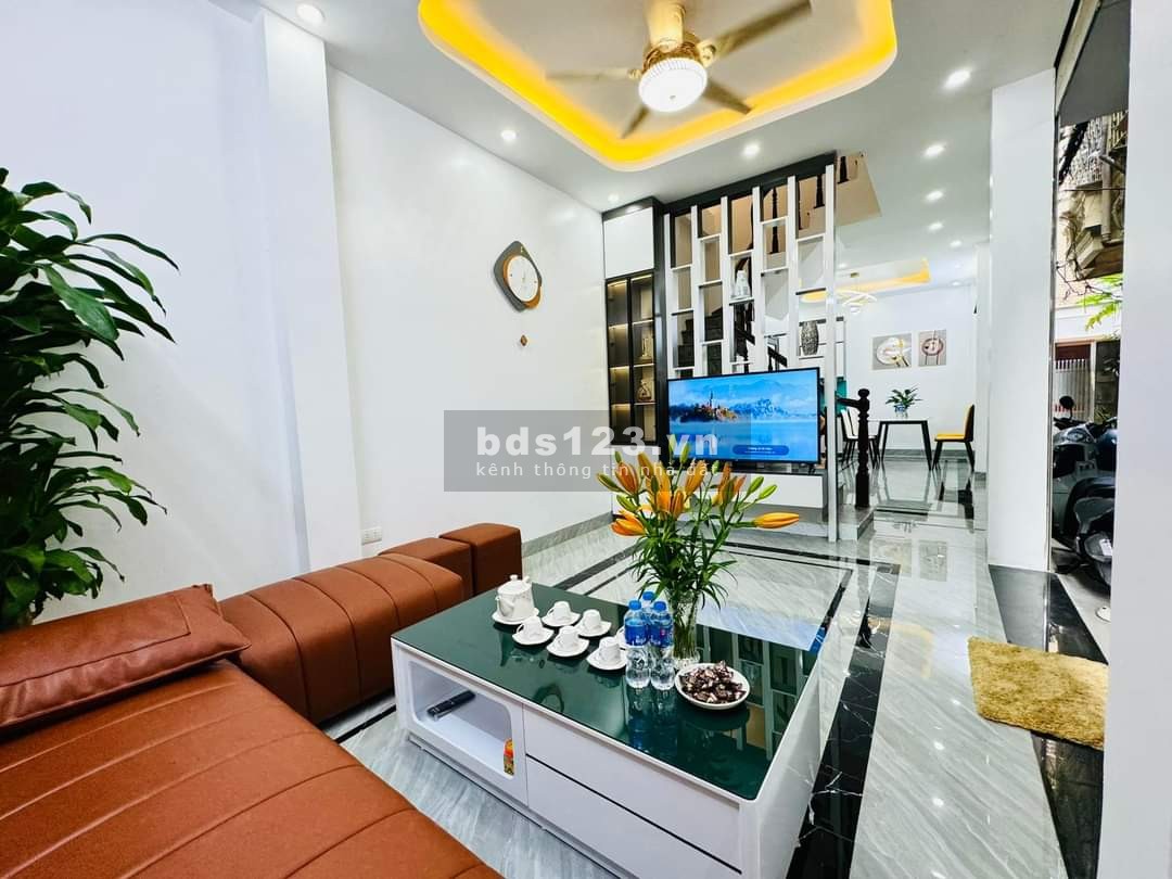 Bán nhà Khương Trung - Thanh Xuân - 1 nhà ra phố - 40m2 4.86 tỷ