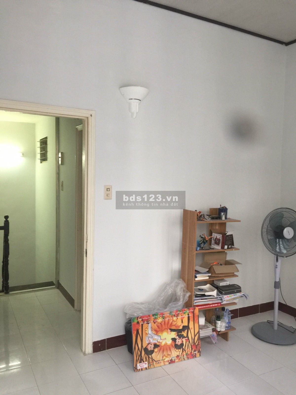 Đổi nhà lớn hơn nên bán nhà hẻm to xe tải, khu trung tâm Quận 10.