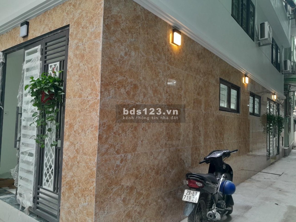 Bán CCMN, khai thác 1,2 tỷ/năm, 3 thoáng, 70M2, 8 tầng thang máy, 11 tỷ