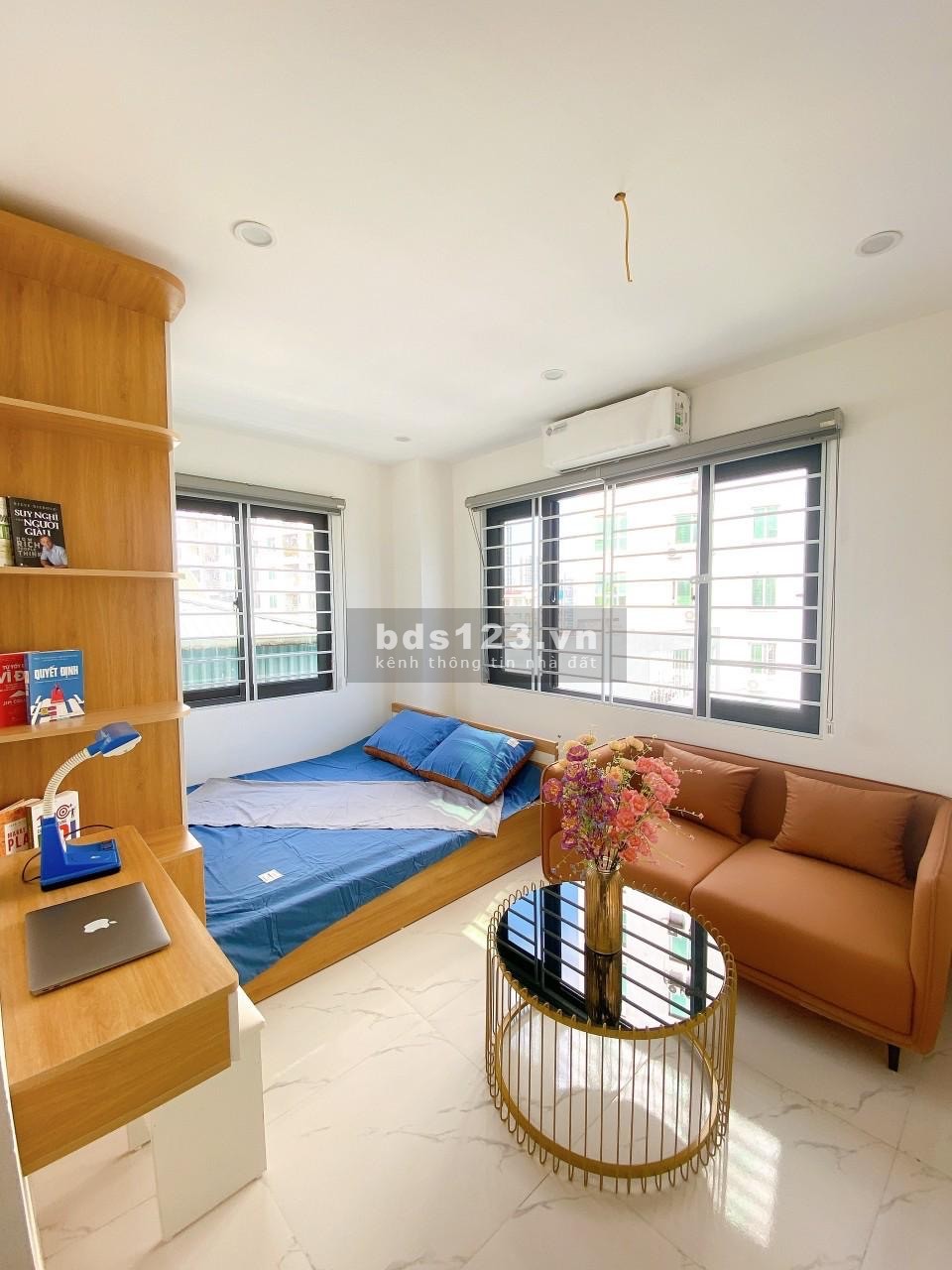 Bán CCMN, khai thác 1,2 tỷ/năm, 3 thoáng, 70M2, 8 tầng thang máy, 11 tỷ