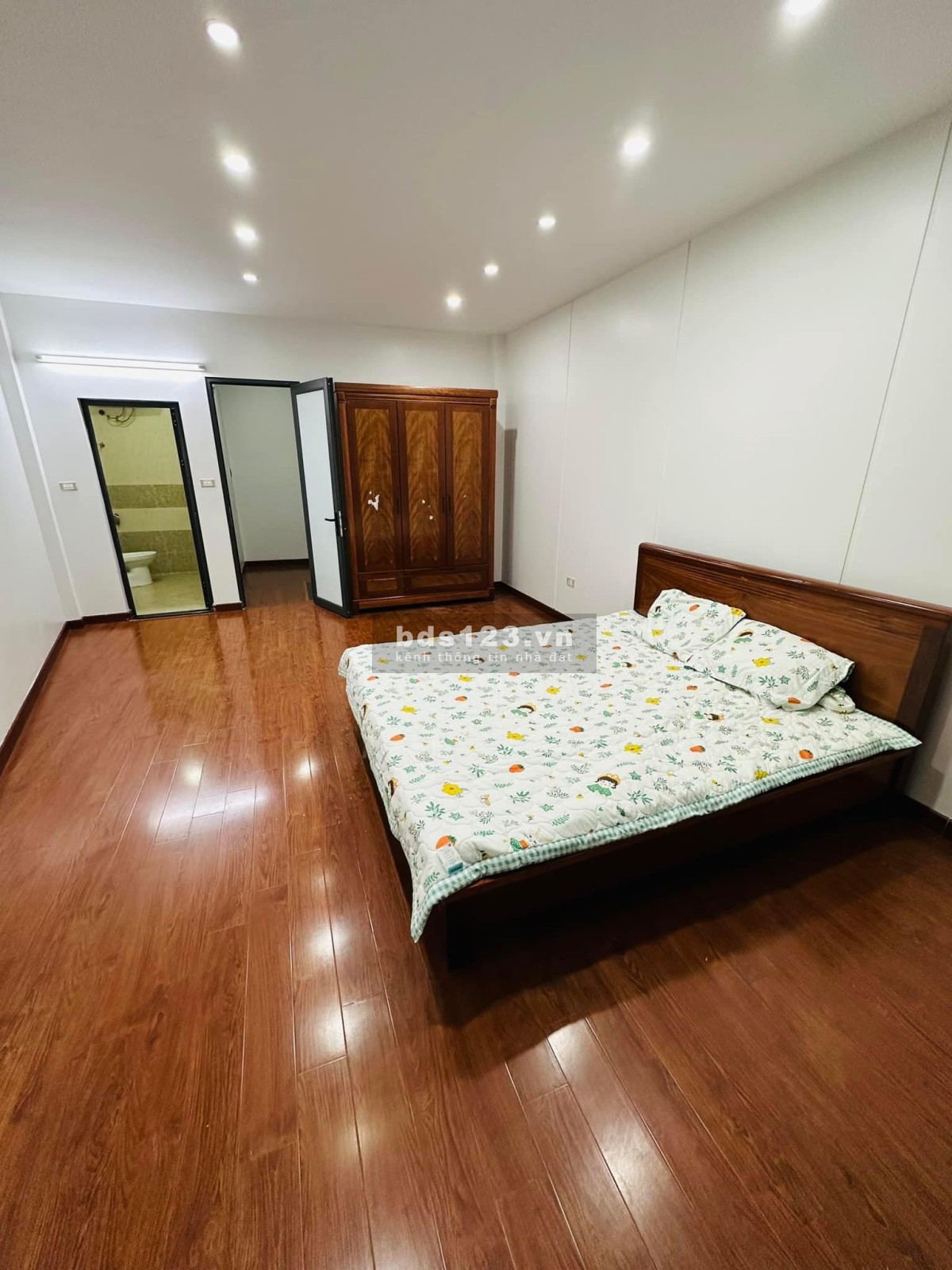 Bán nhà phố Đào Tấn 55M2 - Kinh doanh gần phố - TT. Ba Đình - Dân trí cao - An sinh tuyệt vời