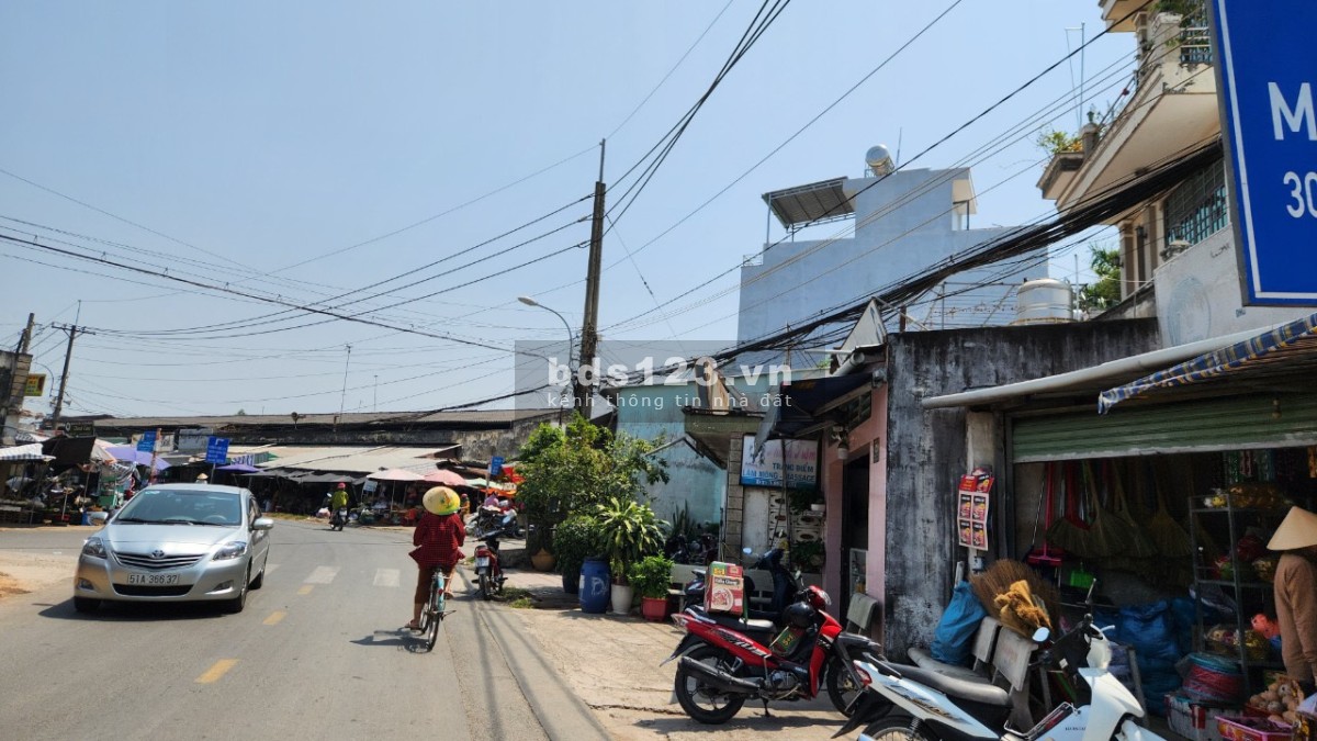 Cần bán lô đất vườn 443m có 200m thổ cư 1/ QL22 giá 1 ty450 Củ Chi