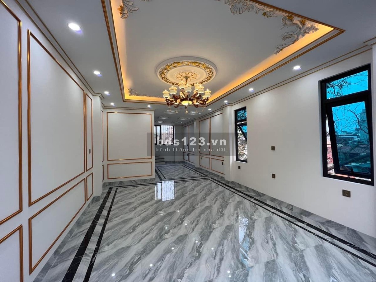 Bán nhà Thụy Khê đi định cư Mỹ 43M - 7 Tầng - Thang máy - 11.3 tỷ