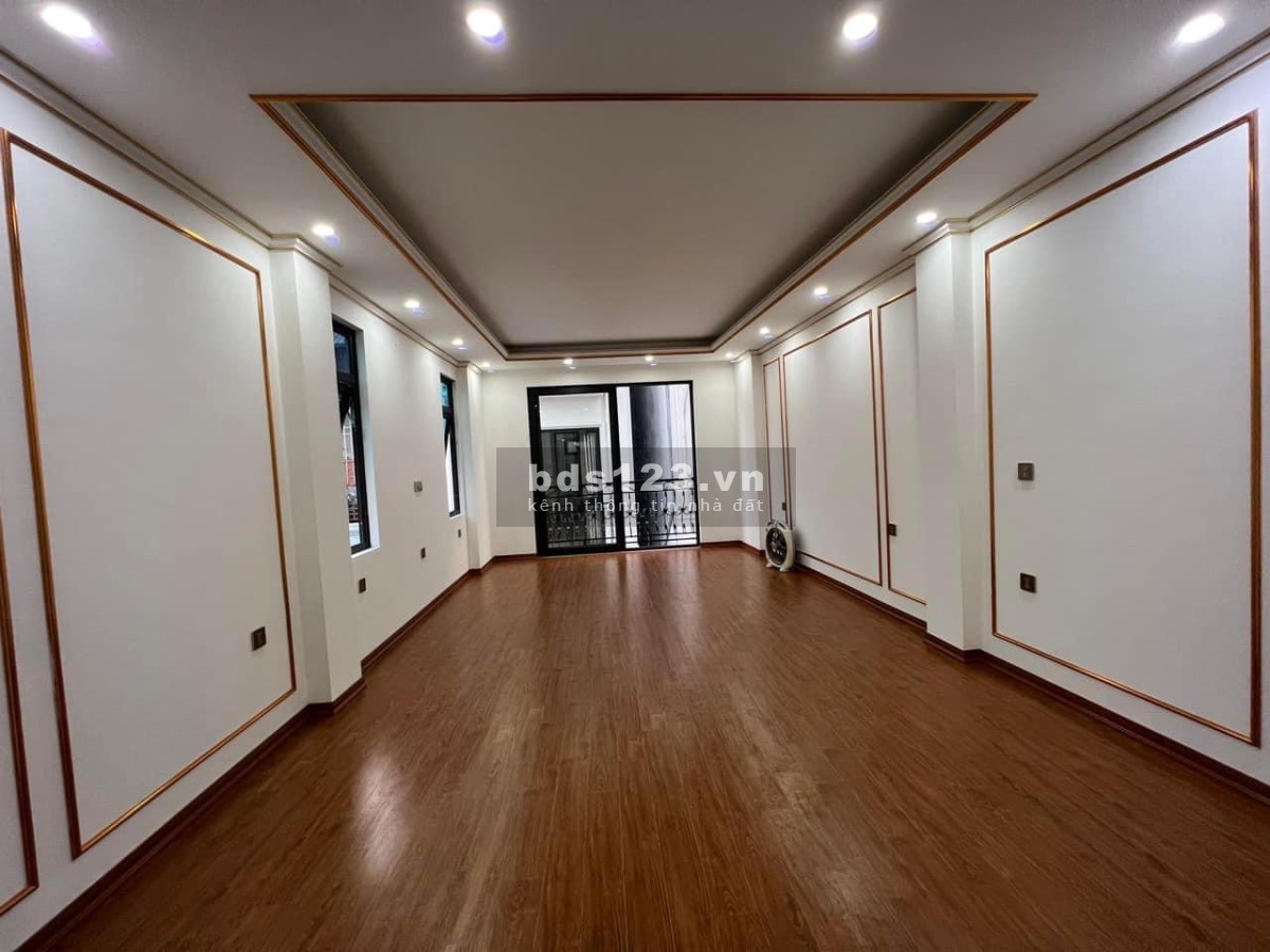 Bán nhà Thụy Khê đi định cư Mỹ 43M - 7 Tầng - Thang máy - 11.3 tỷ
