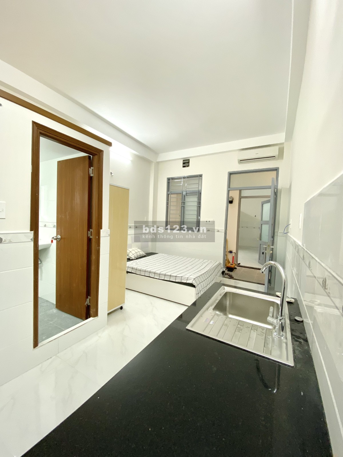 Phòng mới xây mới 100% đường Nguyễn Kiệm. Gần CV Gia Định