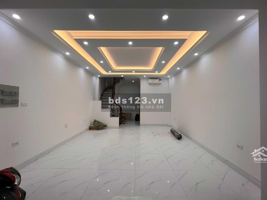 Cần bán nhà mặt Phố Định Công - Ô tô tránh, MT 5m , 10.9 tỷ