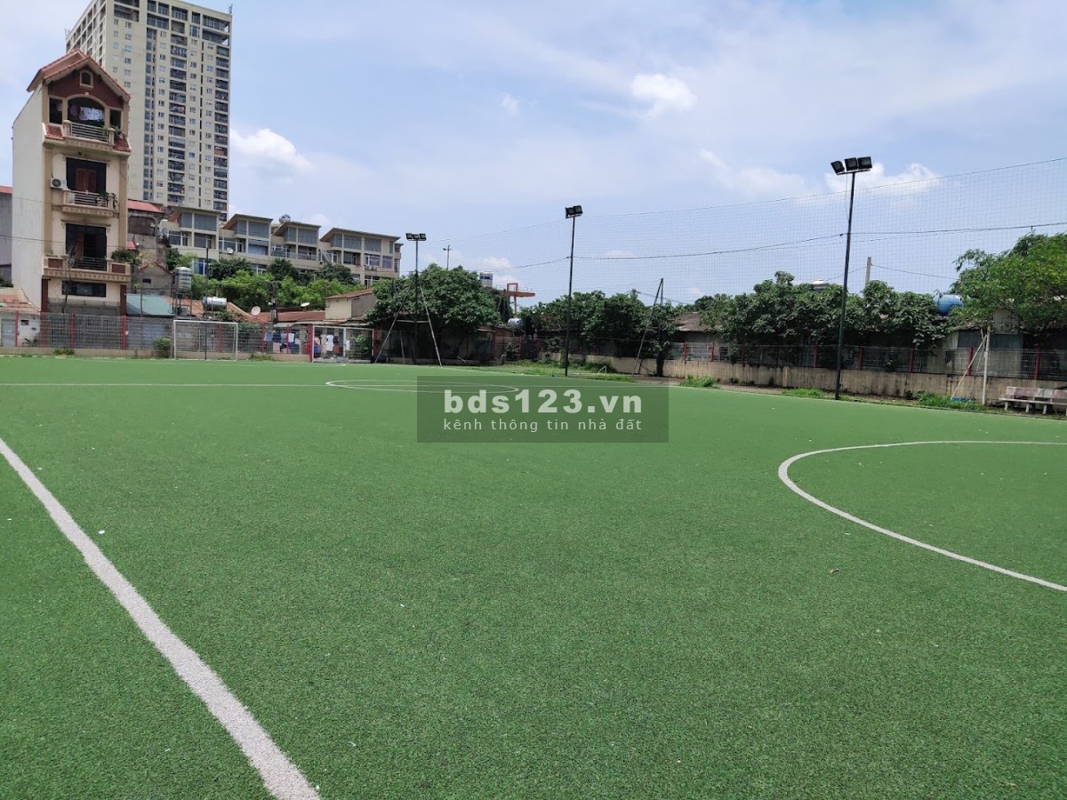 Bán đất Nam Từ Liêm siêu rẻ 2.x tỷ tặng nhà cấp 4 ô tô 7 chỗ quay đầu