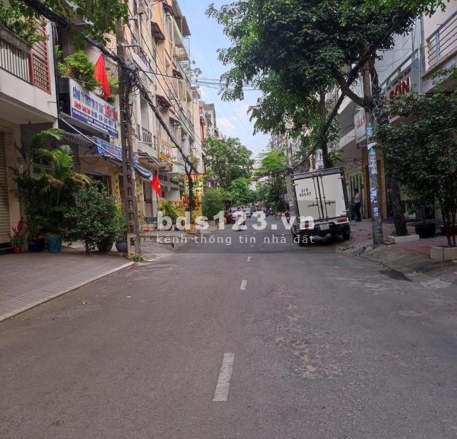 Cần bán nhà mặt phố Trung Liệt, Đống Đa 45m2, 5 tầng, 9.8tỷ.