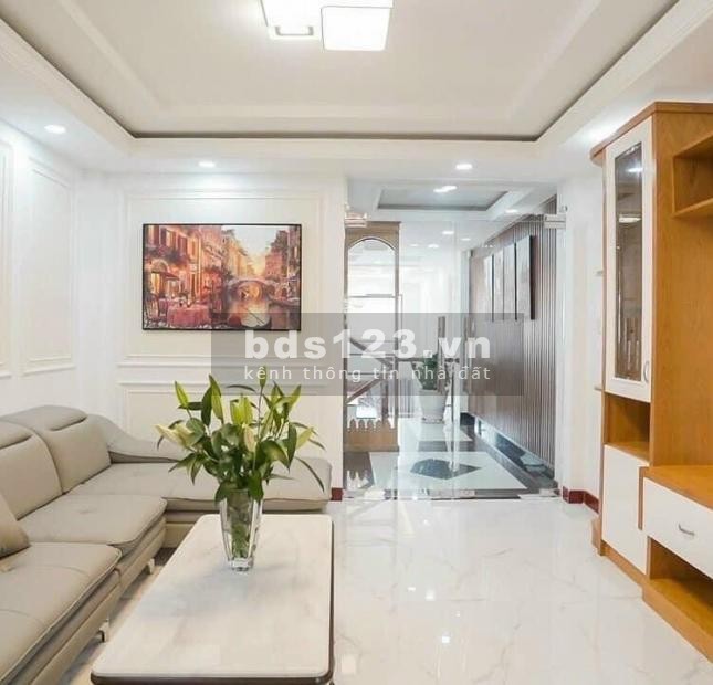 Cần bán nhà mặt phố Trung Liệt, Đống Đa 45m2, 5 tầng, 9.8tỷ.