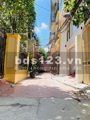 Nhỉnh 3,5 tỷ có nhà đẹp Đống Đa _ Nhà đẹp, 2 mặt thoáng, ngõ rộng, giá đầu tư