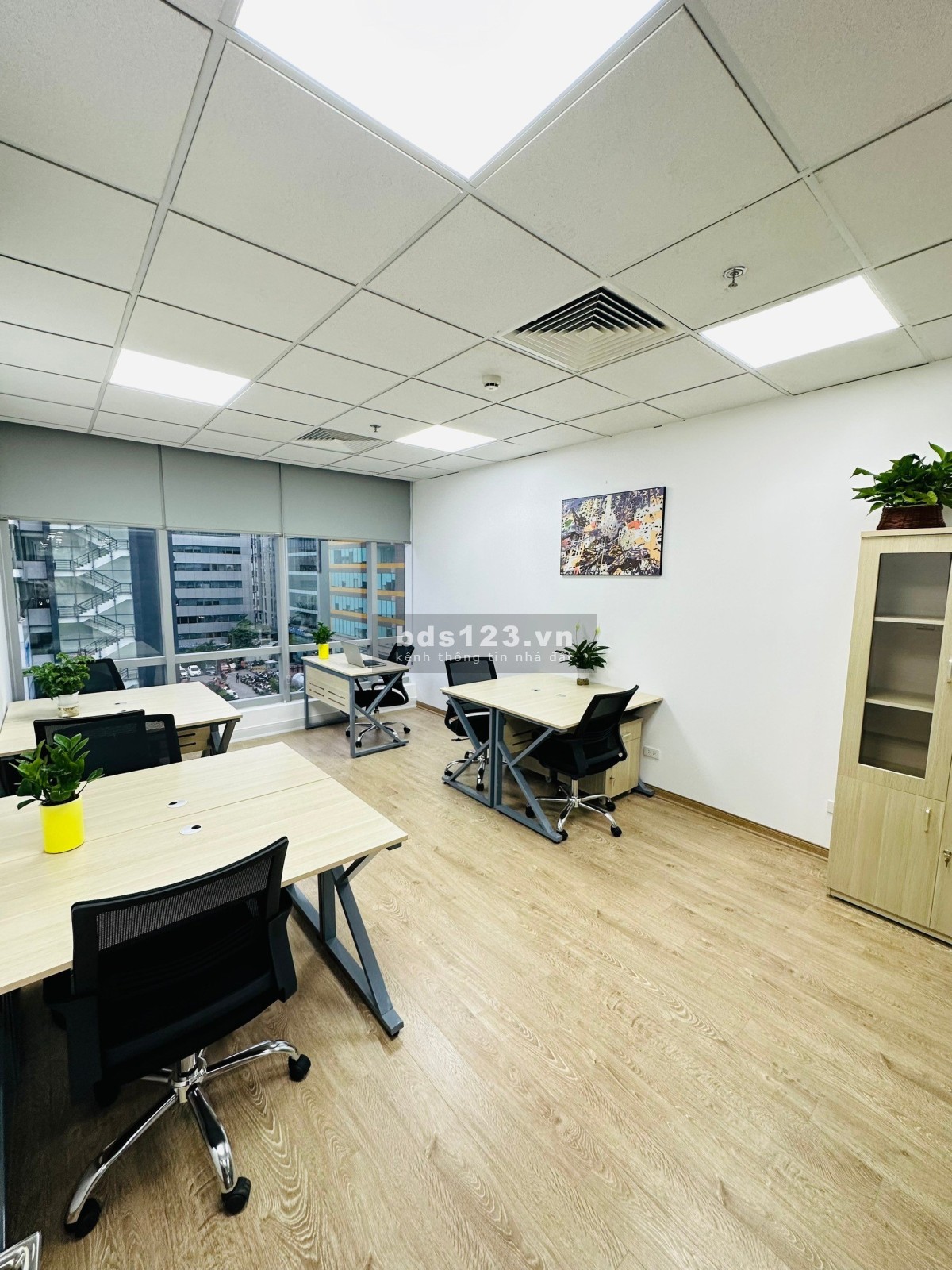 Cho Thuê văn phòng trọn gói đã setup sẵn nội thất tại Duy Tân, Quận Cầu Giấy, Hà Nội