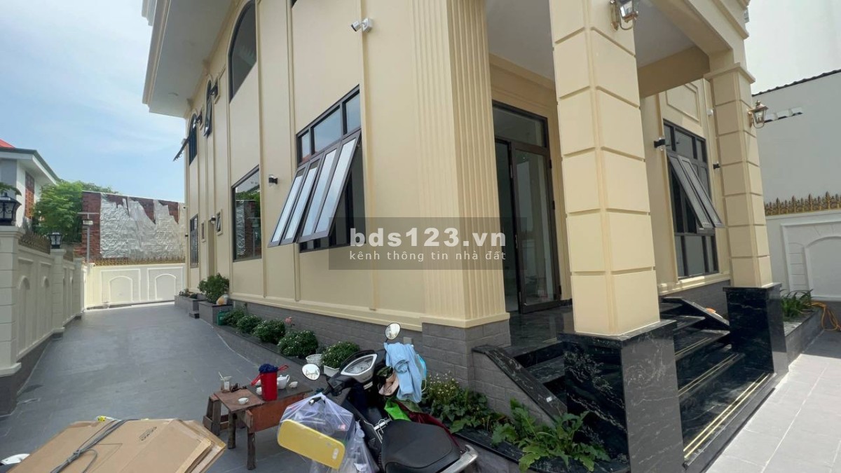 Cho thuê biệt thự làm văn phòng/ kinh doanh phường An Phú, có thang máy