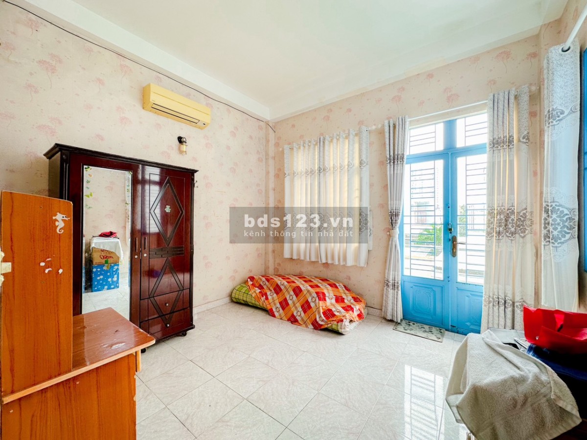 Bán nhà 3 lầu mặt tiền hẻm xe hơi Lâm Văn Bền Quận 7 giá 6.9 tỷ