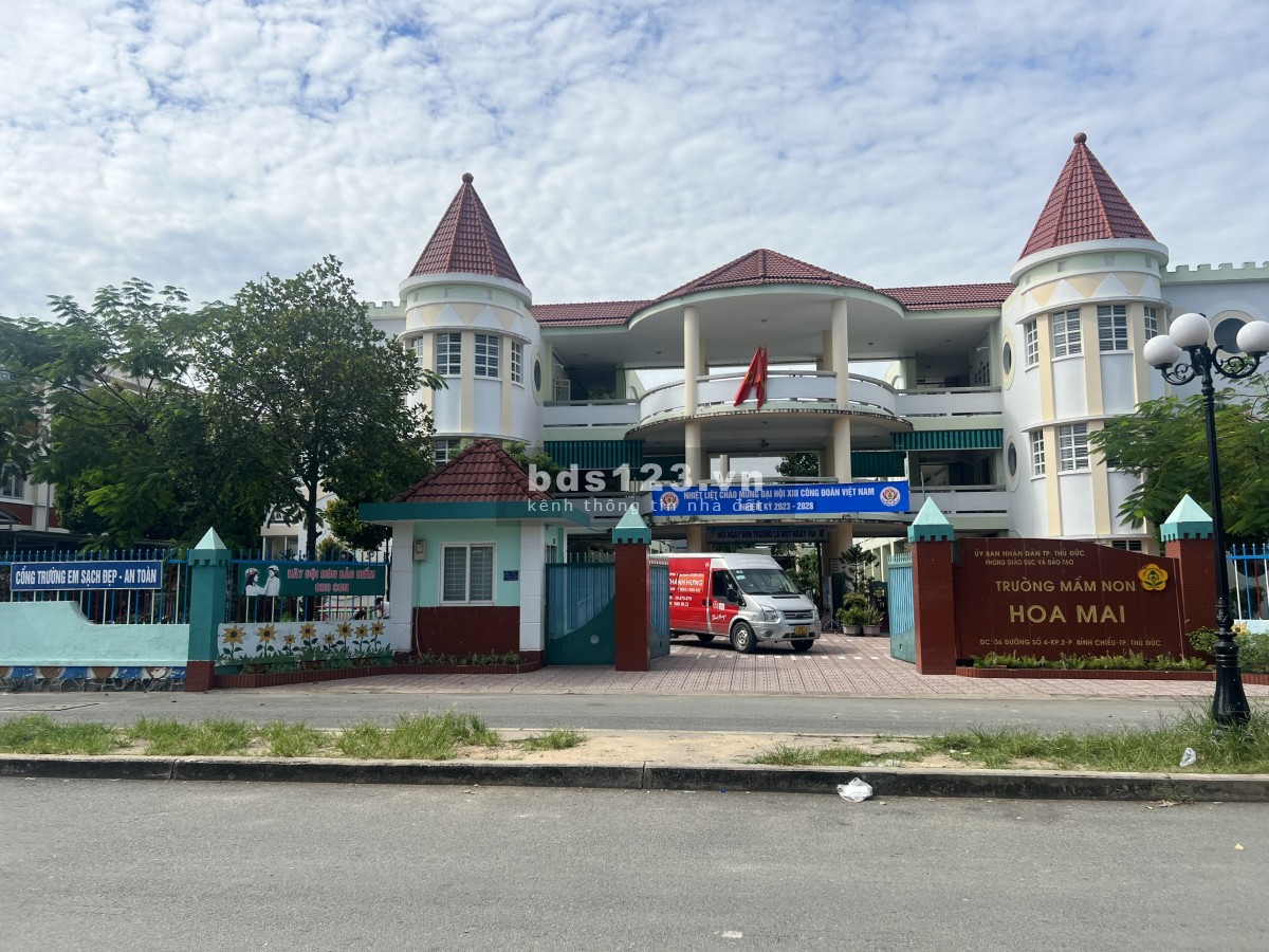 Siêu phẩm! Lô góc 354m2 16x21.5, 2 MT nhựa 8m, khu dân trí cao, công chức nhà nước, giáp Sài Gòn