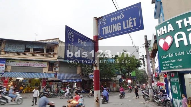 Nhà Trung Liệt - Đống Đa - Ô tô, kinh doanh - Ngõ thông, nhà đẹp - 48M X 4T, MT 4M - Nhỉnh 9 tỷ