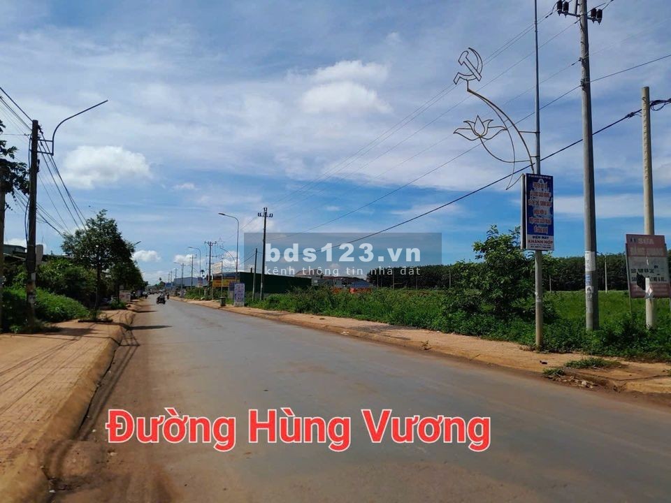 Chính chủ cần bán nhanh trong tuần cặp lô liền kề full thổ cư sẵn sổ ngay trung tâm huyện KrôngNăng
