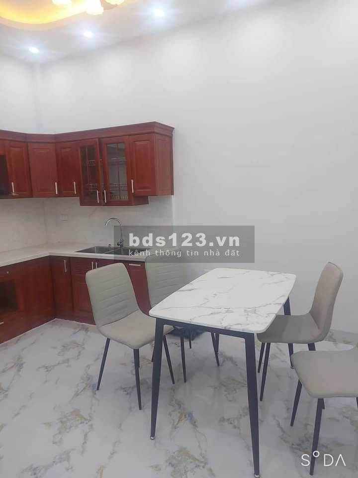 Nhà Trung Liệt - Đống Đa - Ô tô, kinh doanh - Ngõ thông, nhà đẹp - 48M X 4T, MT 4M - Nhỉnh 9 tỷ