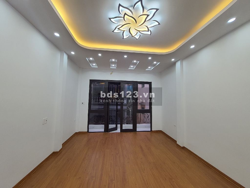 Nhà Trung Liệt - Đống Đa - Ô tô - Kinh doanh - Ngõ Thông - Nhà đẹp ở ngay - 48M X 4T, MT 4M