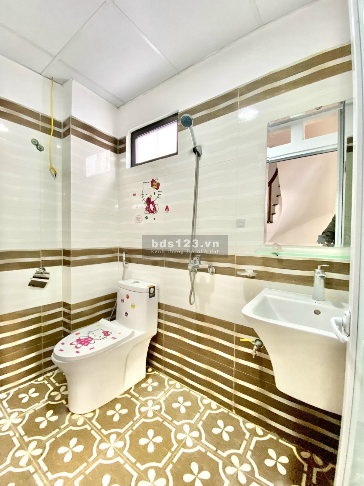 Bán nhà Yên Vĩnh, Kim Chung, Hoài Đức, 4T* 55m, Nhà đẹp, thoáng mát, Ở sướng, Ô tô gần 30m, giá rẻ