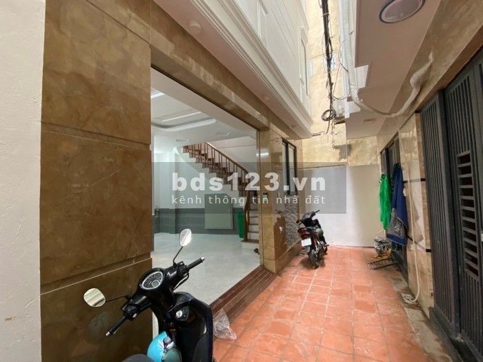 Bán nhà Hồ Tùng Mậu gần ga Cầu Diễn, 45M2, 9 phòng khép kín, 7.5 tỷ