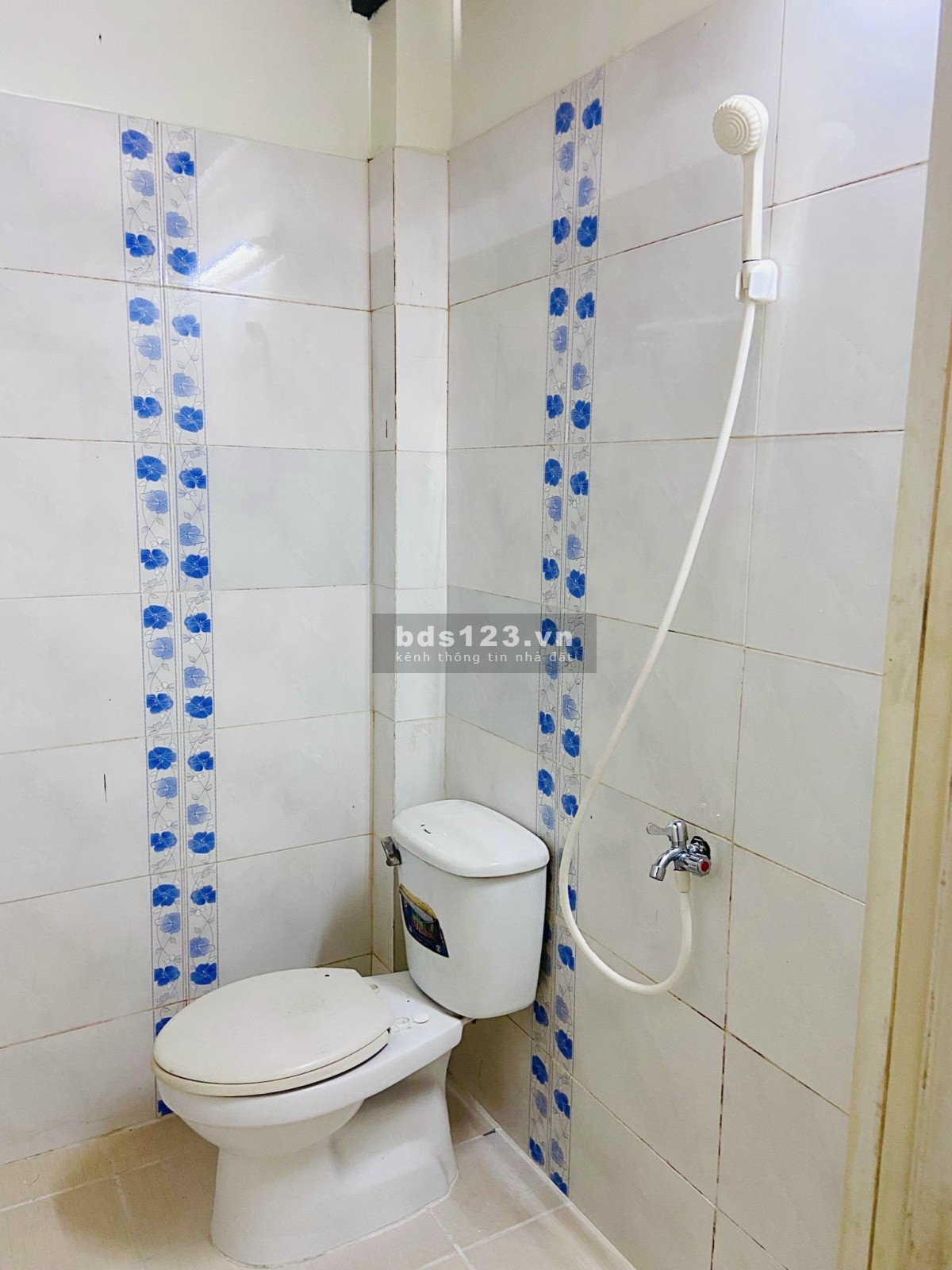 PHÒNG TRỌ Rất rộng 30m2, có Gác lửng+ kệ bếp. Vô trung tâm chỉ 10 phút