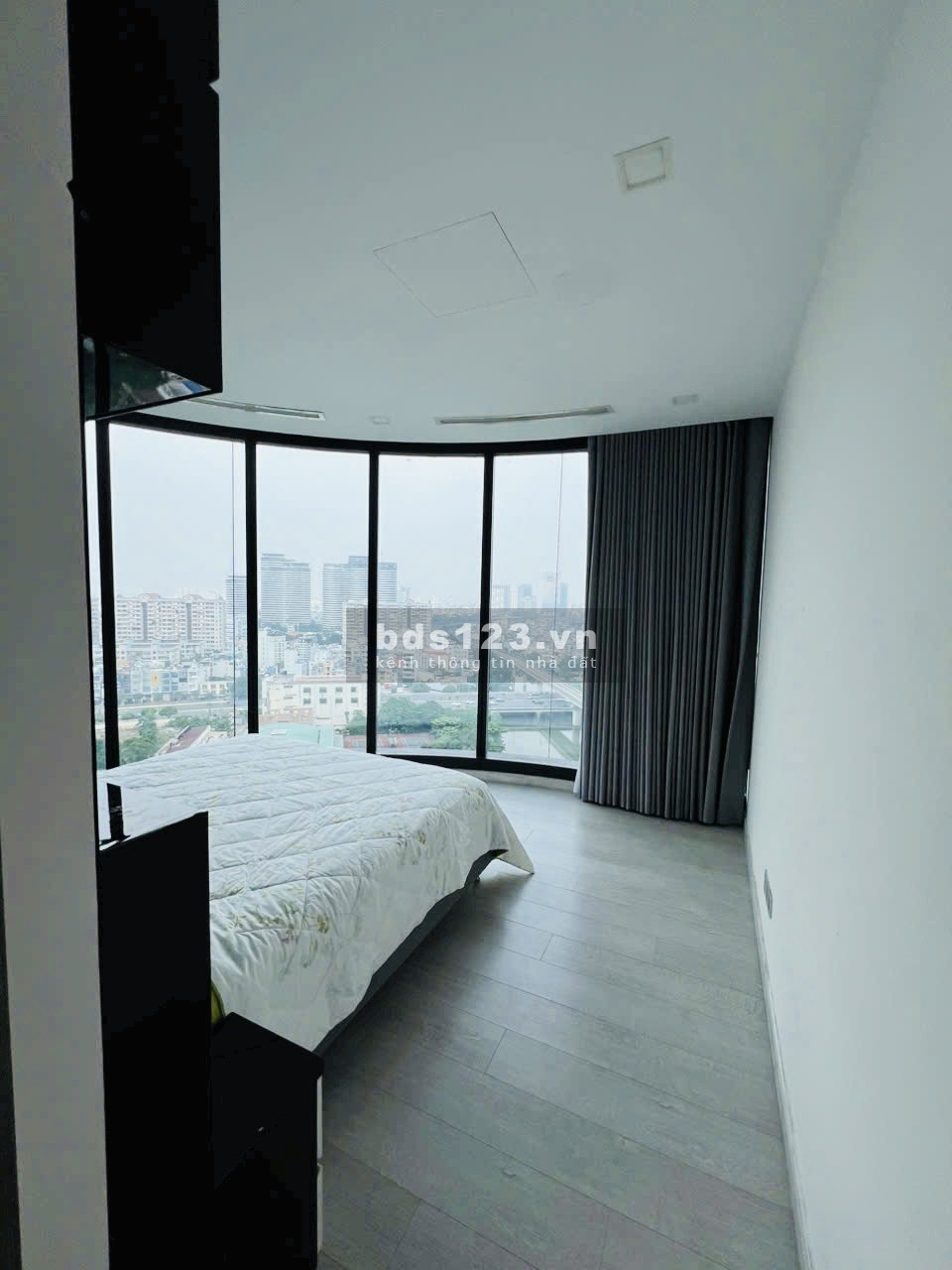 3PN đẹp như hoa hậu - Vinhome Golden River quận 1