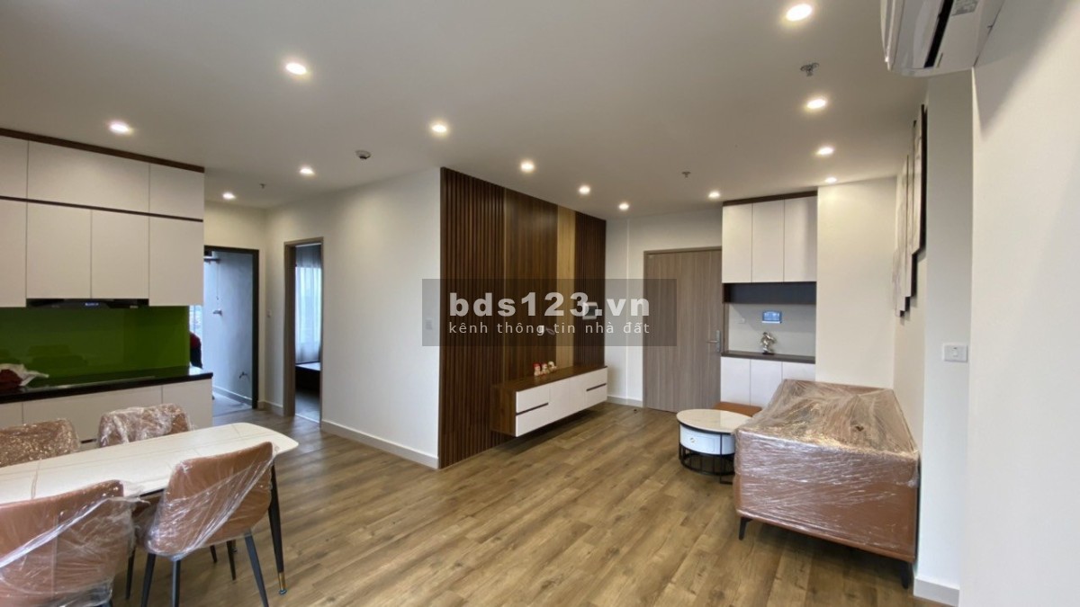 Bán nhanh căn 3PN 80m2 tại Vinhomes Smart City, full gỗ đẹp, view bể bơi, bao toàn thuế phí.