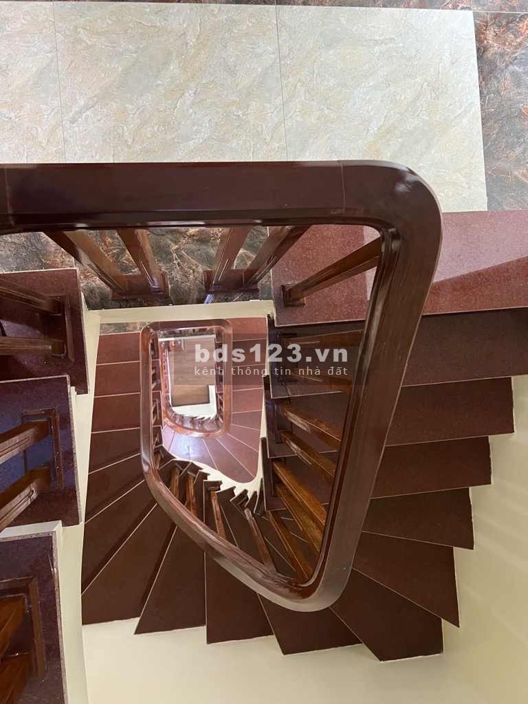 Hàng hiếm - Nội thất đẳng cấp 5 sao – Ngõ thông các ngả - Kinh doanh nhỏ 15M ra phố