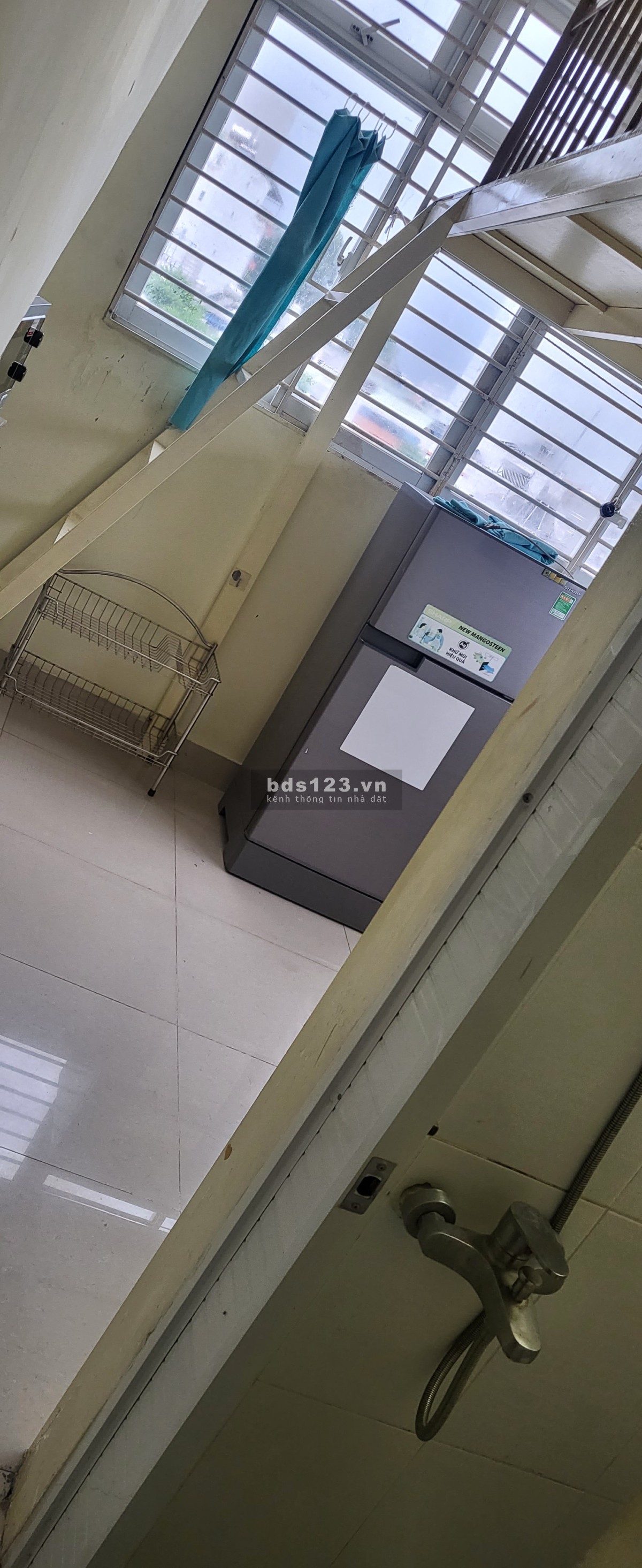 Phòng 20m2, lầu 4 thang bộ, cửa sổ, gác, tủ lạnh, lò vi sóng, Lê Lai Phường 3 Gò Vấp