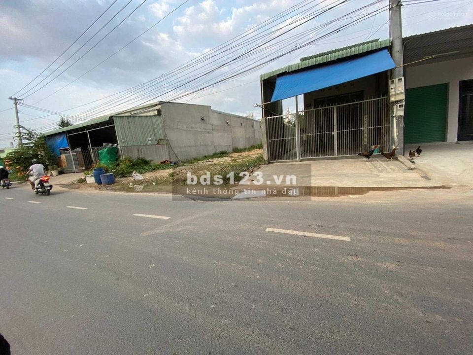Bán gấp đất mặt tiền giá chỉ 390 triệu