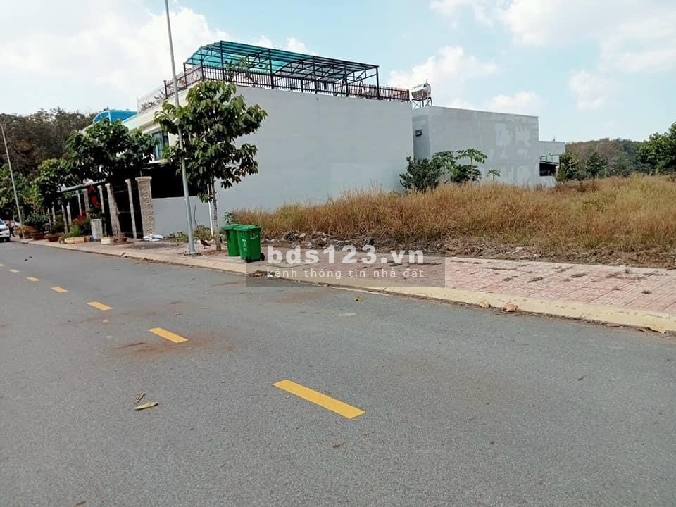Chủ ngộp bán gấp lô sổ sẵn, thổ cư sát trường học và chợ chỉ 350tr/200m2.