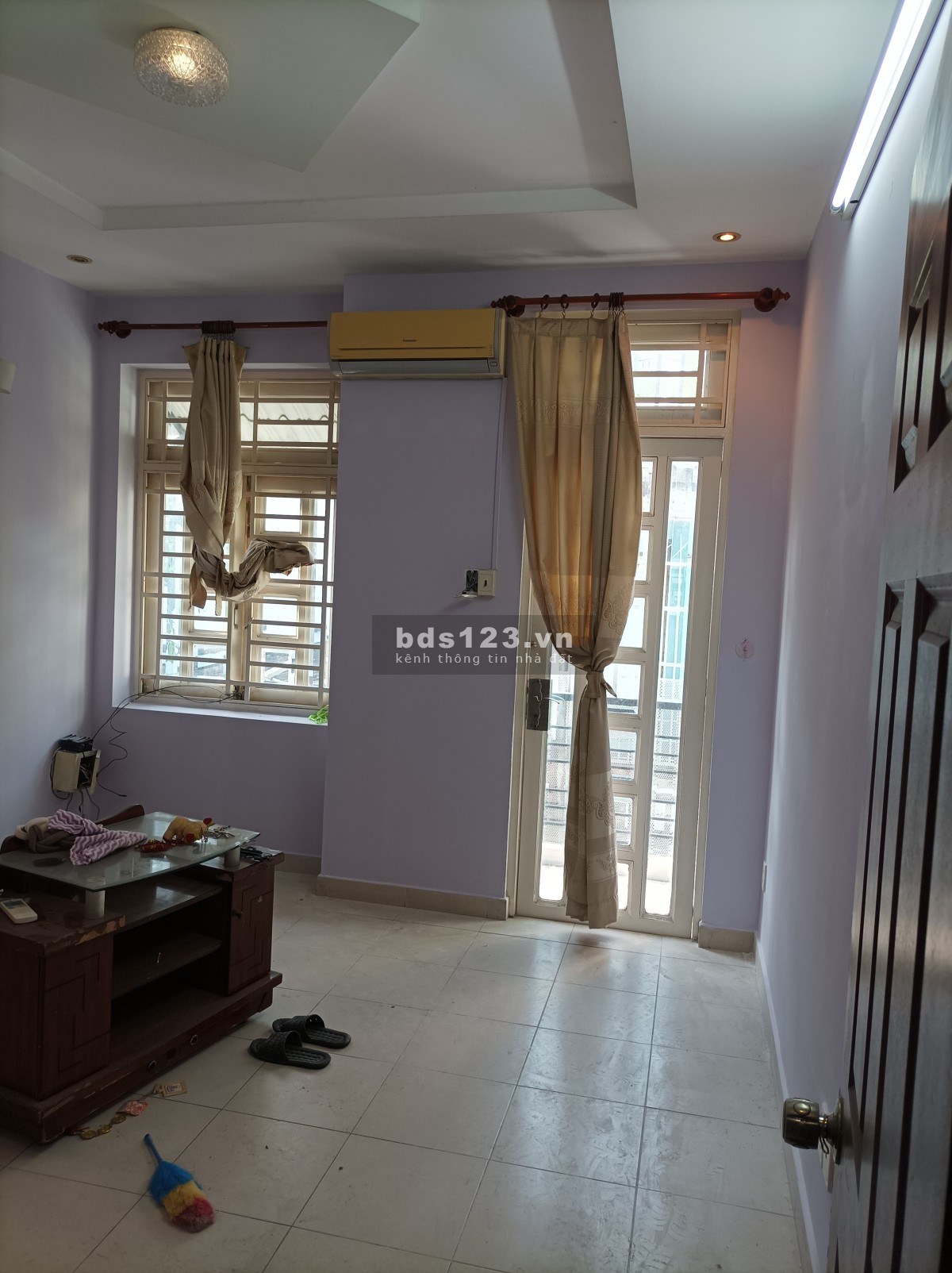 Phòng mới 4,7tr/th, wc trong, free internet,rác. nhà nằm giữa khu D1-2-3 - Ung Văn Khiêm