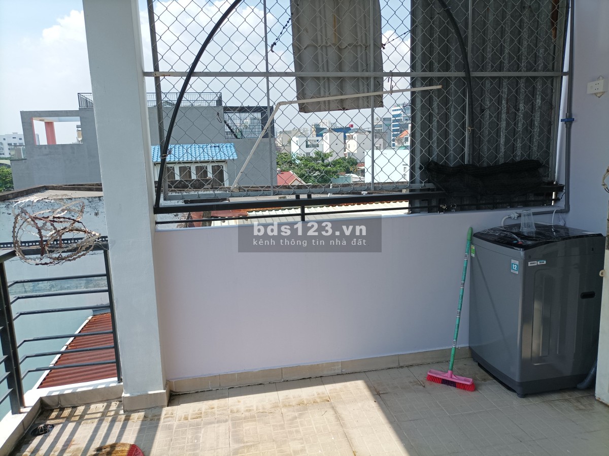 Phòng mới 4,7tr/th, wc trong, free internet,rác. nhà nằm giữa khu D1-2-3 - Ung Văn Khiêm