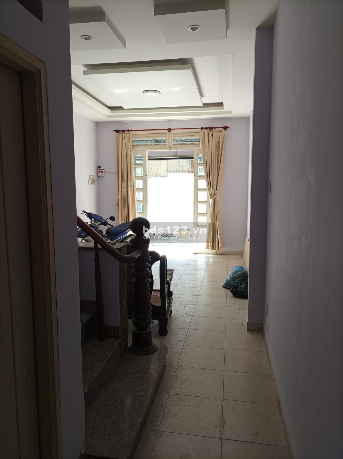 Phòng mới 4,7tr/th, wc trong, free internet,rác. nhà nằm giữa khu D1-2-3 - Ung Văn Khiêm