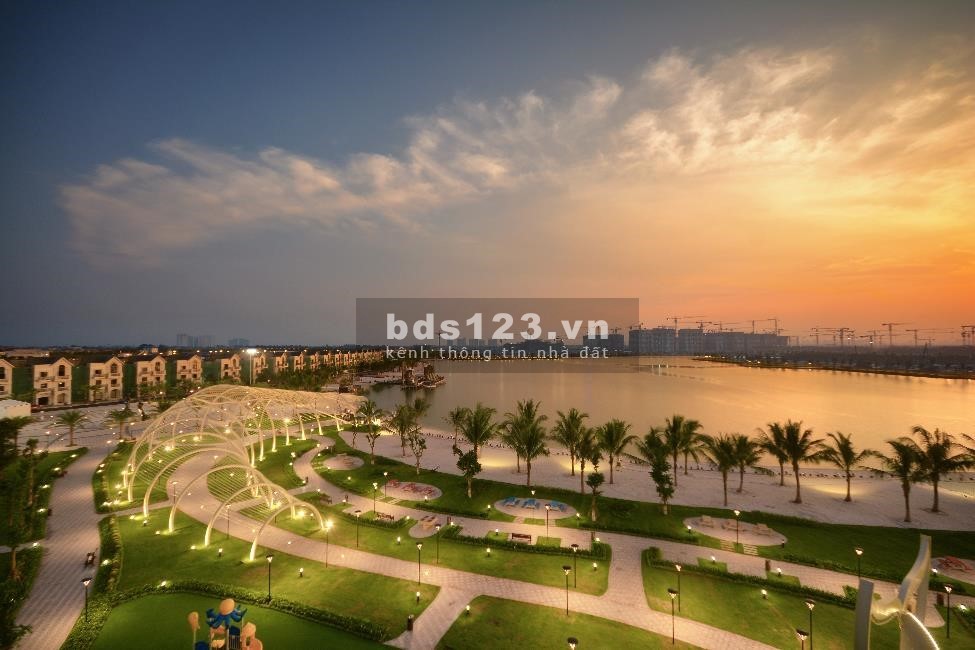 Bán căn hộ 3PN2VS 80m2 tặng full nội thất giá 2,45 tỷ Vinhomes Ocean Park