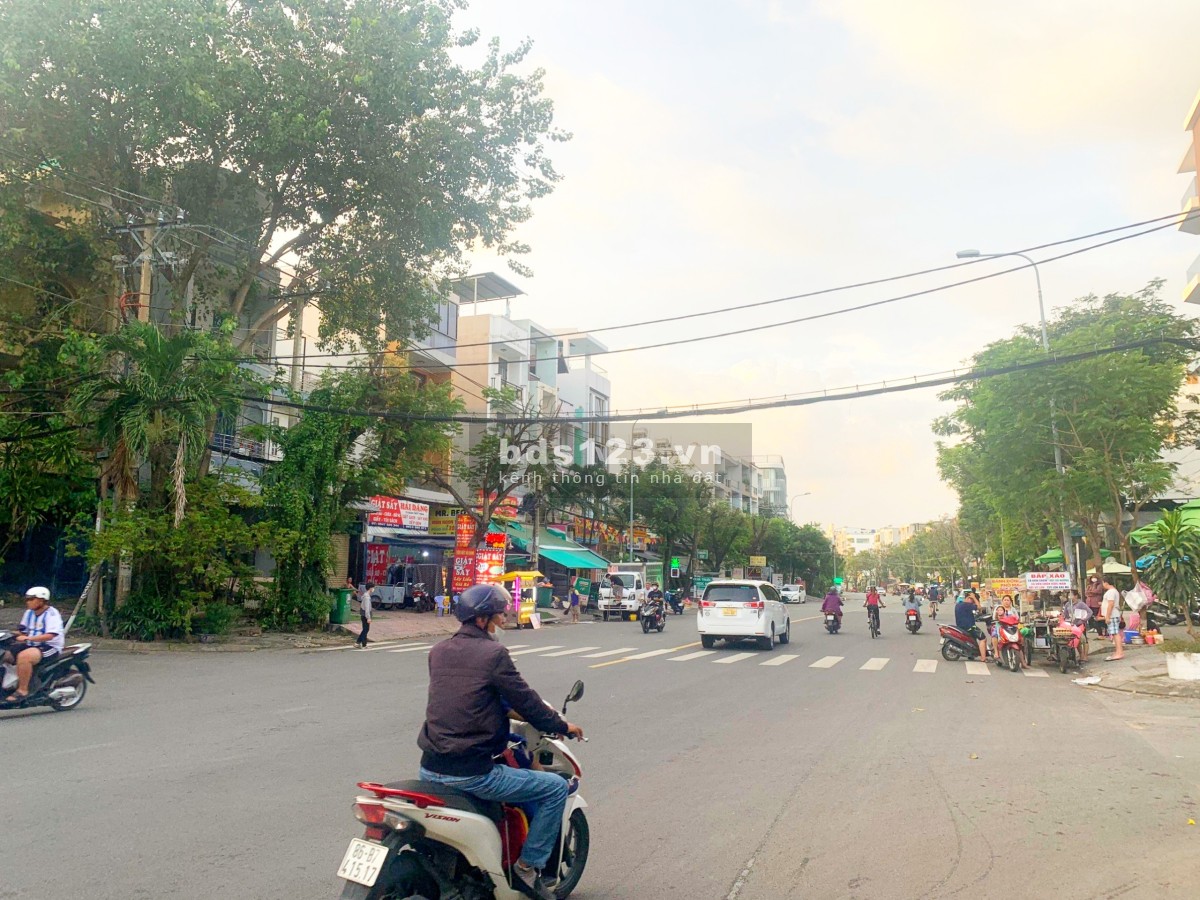 Đáo hạn ngân hàng sang gấp 578M2 ngay chợ đầu mối Thủ Đức. Gía 3 tỷ 450.