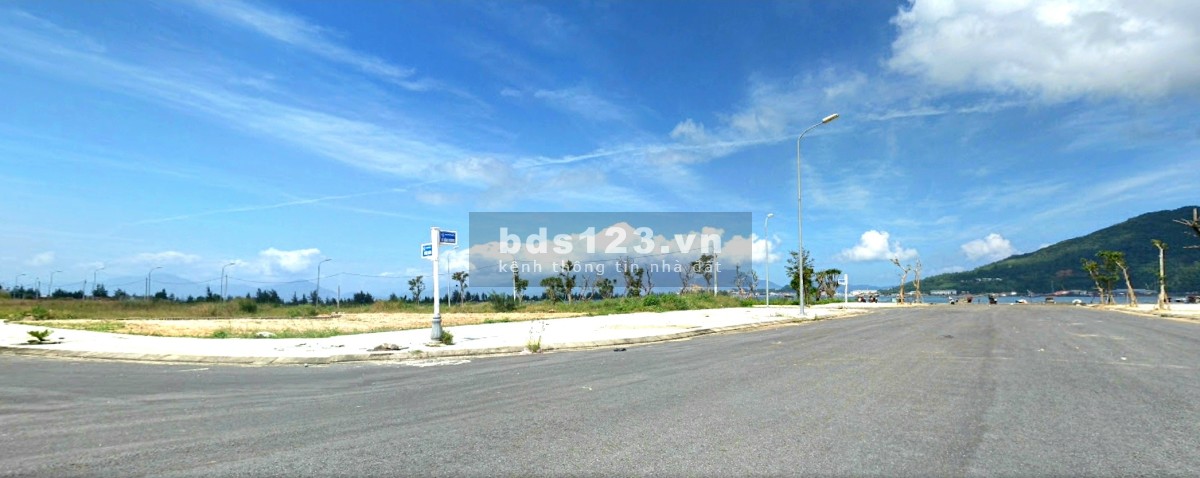 13.5 tỷ - Đất 2 mặt tiền đường Trần Sâm