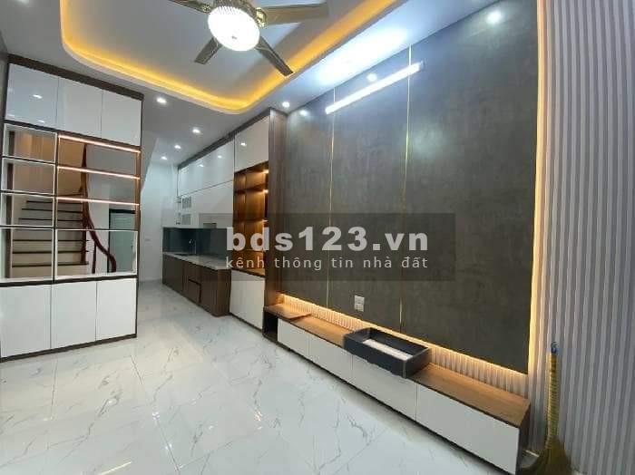 Nhà mới koong, thang máy nhập, mặt ngõ thông, sát chợ - Kinh doanh đỉnh