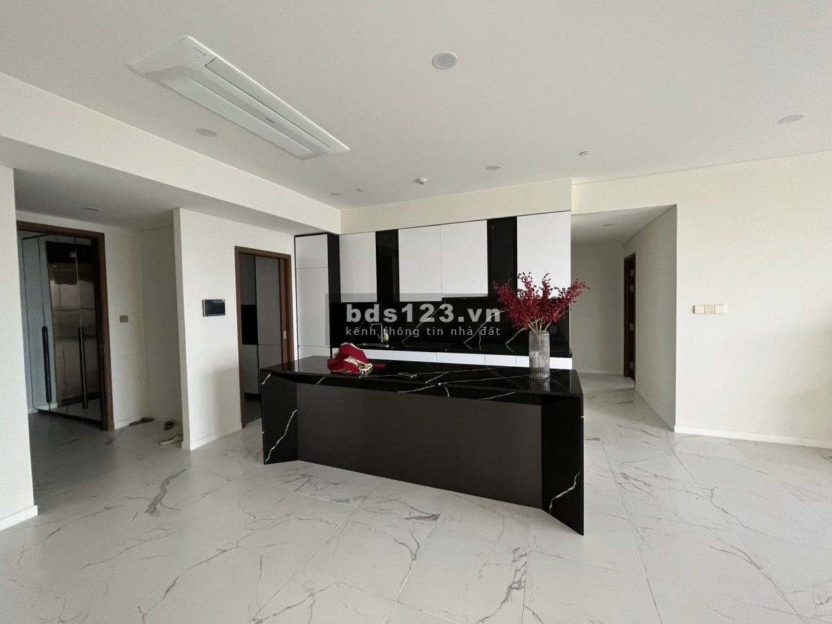 Cho thuê nhanh căn hộ 4PN, view sông, giá 75 triệu/tháng