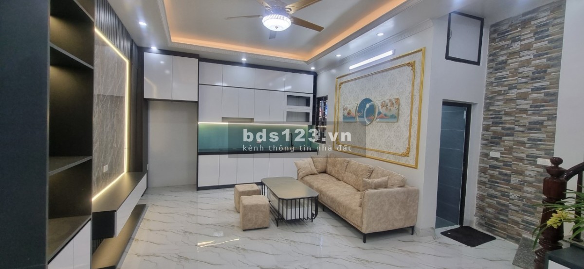 Bán nhà phố Vĩnh Hưng - Nhà đẹp còn mới - Full nội thất - Ở luôn
