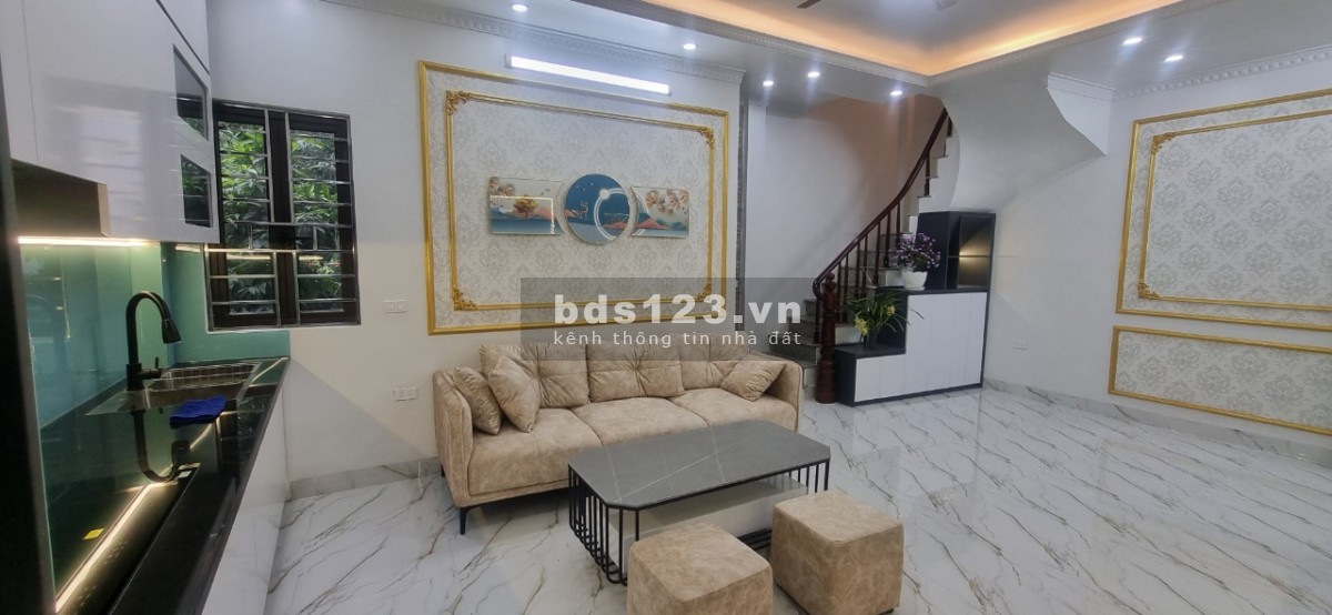 Bán nhà phố Vĩnh Hưng - Nhà đẹp còn mới - Full nội thất - Ở luôn
