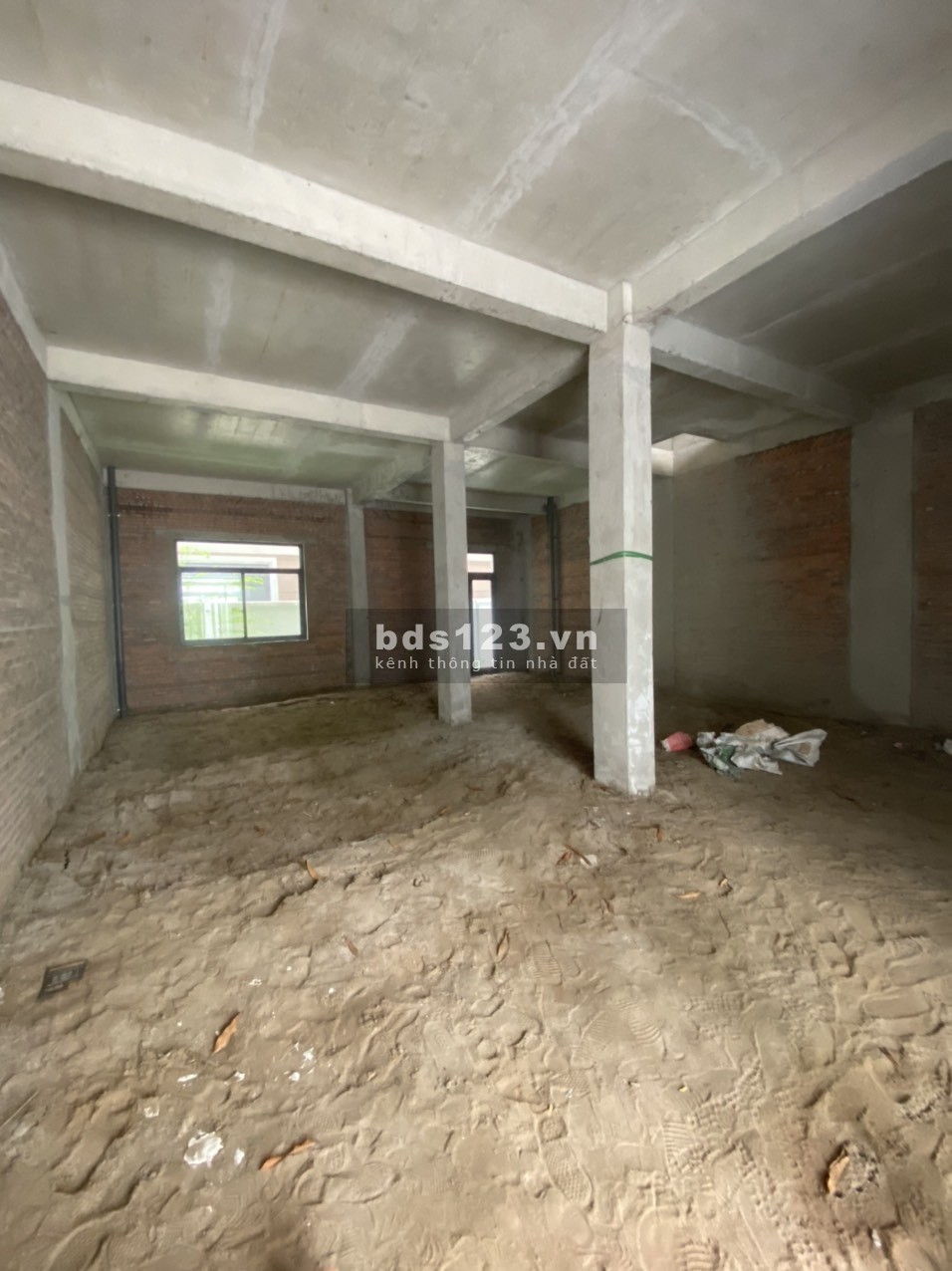 Bán nhà phố Manhattan gốc 16,4ty ban1 13,7ty gần Vincom Mega Vinhomes Grand Park