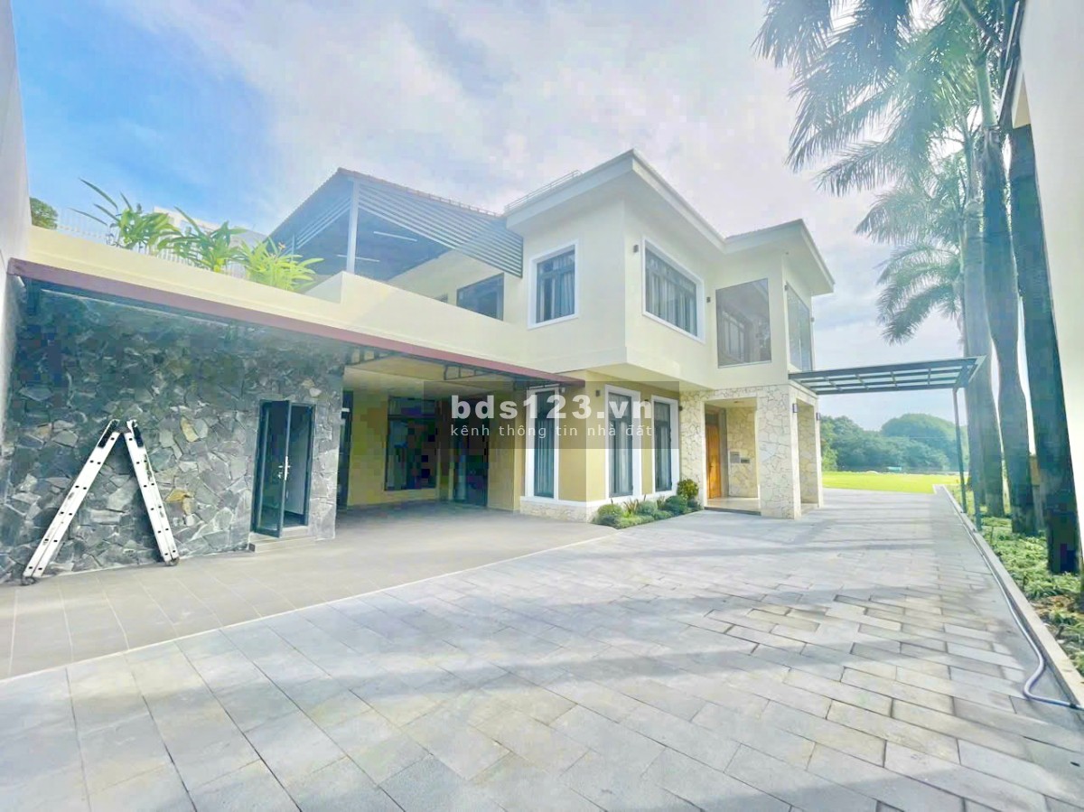 Bán siêu phẩm villa ven hồ DT 16x53m mặt tiền Tân Mỹ Quận 7 giá 130 tỷ
