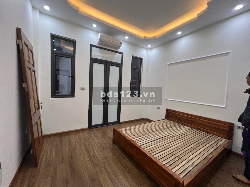 Nhỉnh 7 tỷ có ngay siêu phẩm Tây Sơn, Đống Đa, lô gác 2 thoáng, ô tô, KD, 35M X 5T, MT 4.8M.
