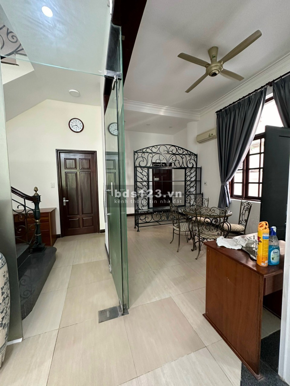 Cần cho thuê hoặc bán biệt thự cao cấp ở quận 2