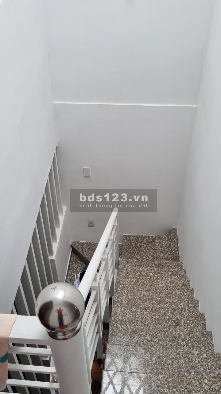 Chính chủ cần bán nhà hẻm đường Bờ Bao Tân Thắng, phường Sơn Kỳ, quận Tân Phú, TP HCM.